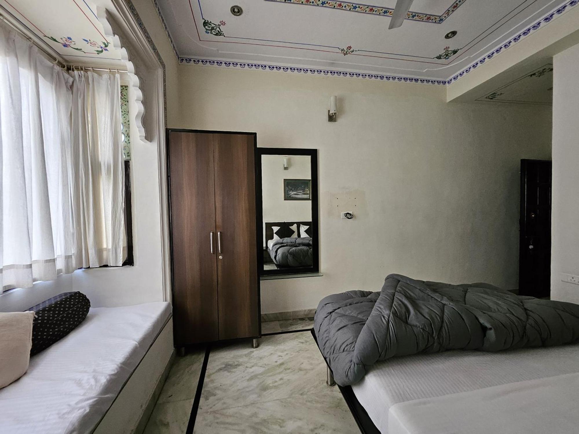 Madpackers Udaipur Hostel Luaran gambar